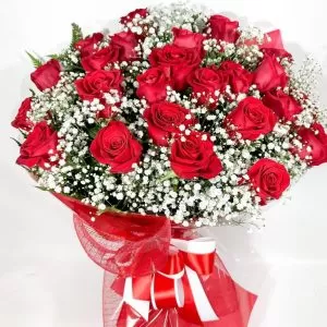 Buquê com 24 rosas importadas